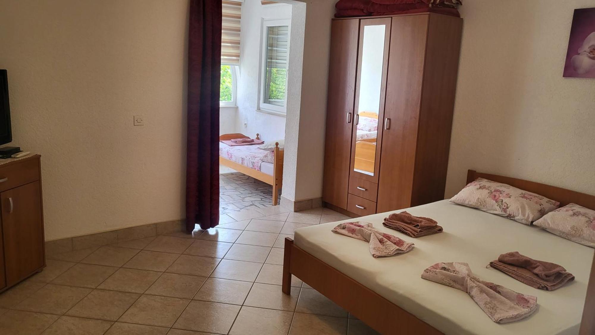 Apartments Alma Orebić Habitación foto